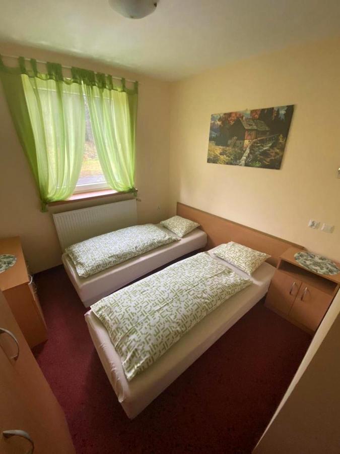Agroturystyka Kapellanka - Kraina Wygaslych Wulkanow Wojcieszów Exterior foto
