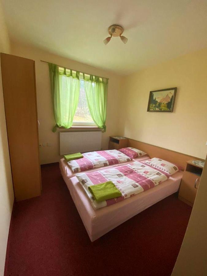Agroturystyka Kapellanka - Kraina Wygaslych Wulkanow Wojcieszów Exterior foto