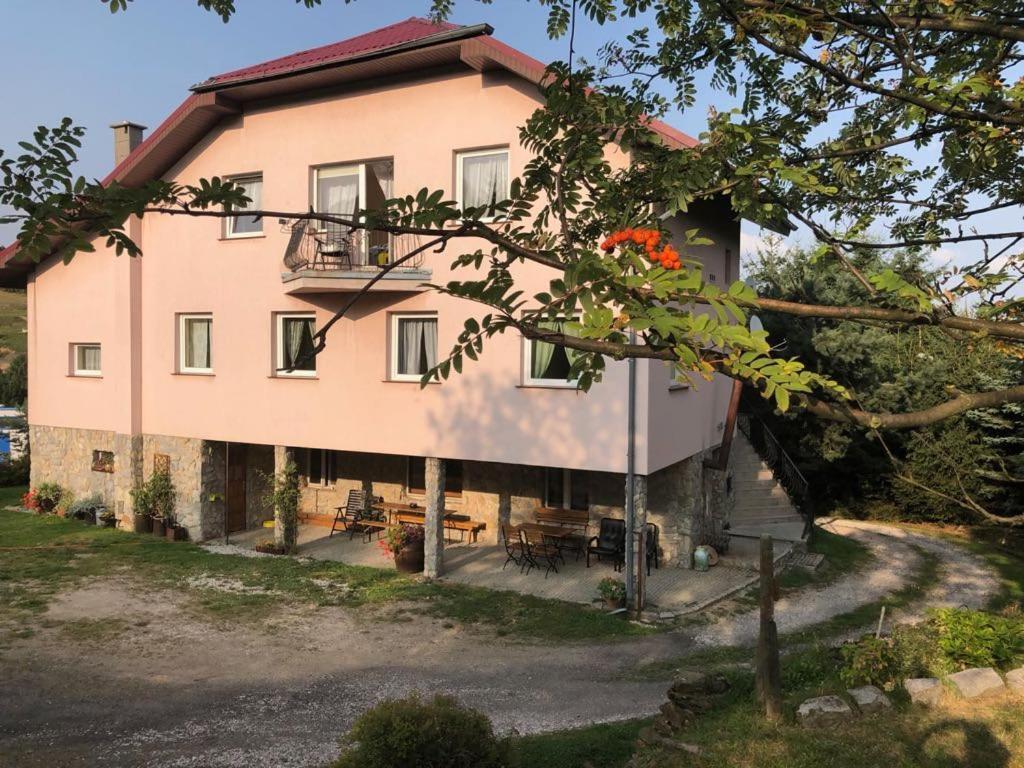 Agroturystyka Kapellanka - Kraina Wygaslych Wulkanow Wojcieszów Exterior foto